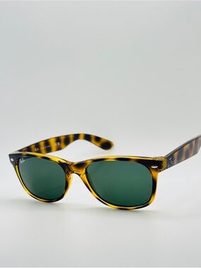 Ray-Ban RB2132 NEW WAYFARER